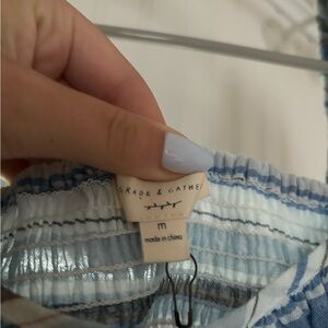 grade and gather blue top